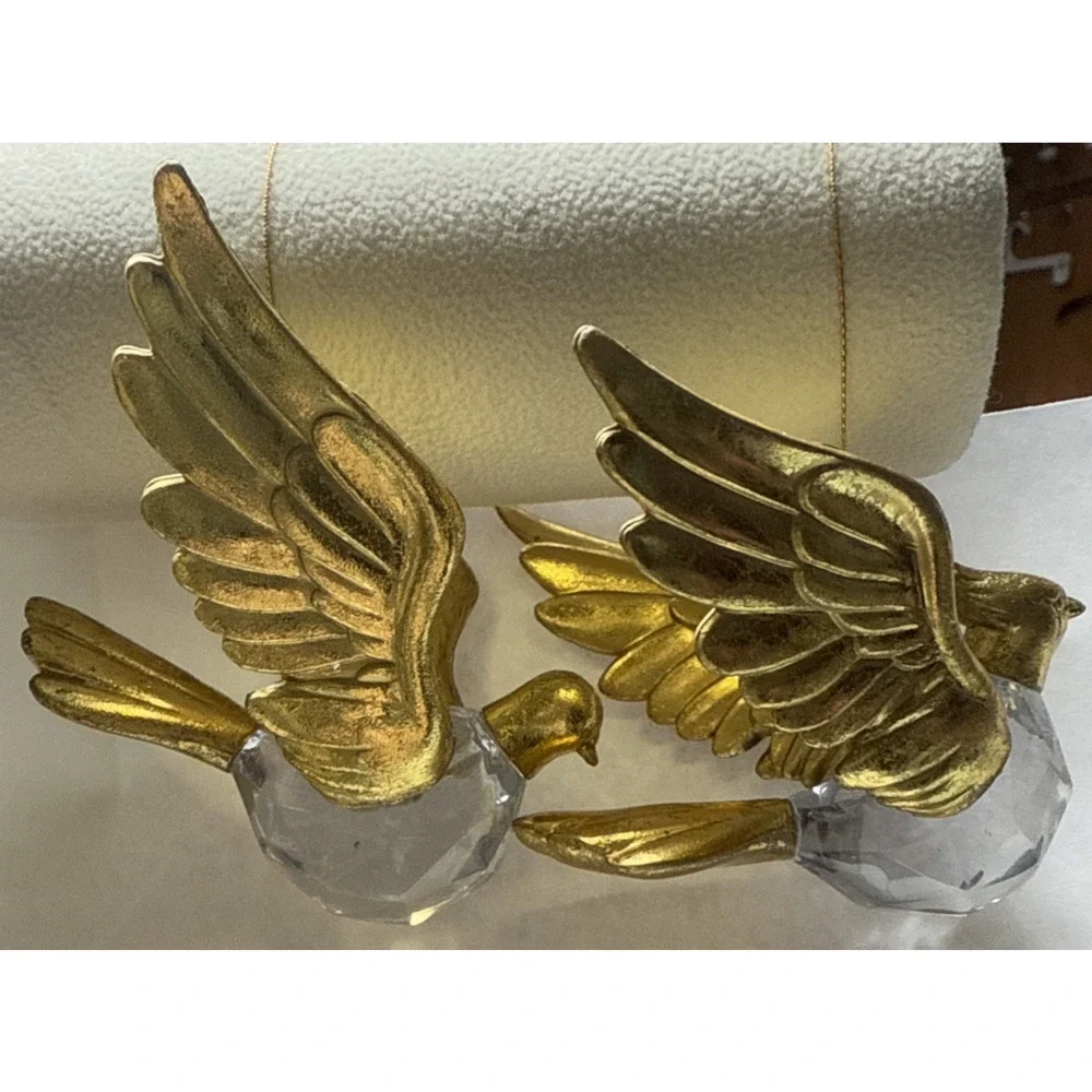 Vtg Lot of 2 Flying Cardinal Bird Plastic Acrylic Faceted Ornaments Gold As Is